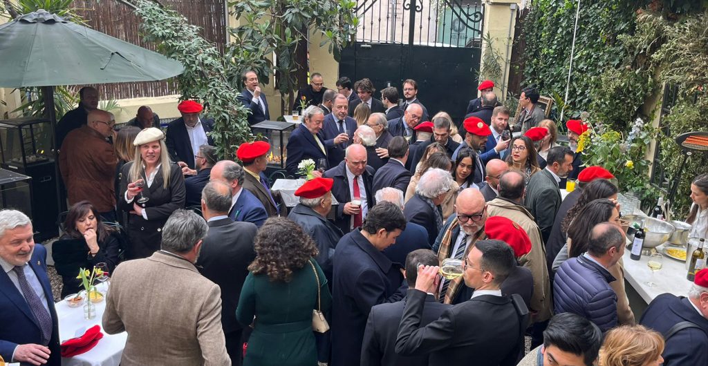 Asistentes a los actos presididos por Don Carlos Javier de Borbón Parma en Madrid el 14 de marzo de 2026